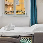 Chic - Climatise - 2 Pas Du Port - Place Aux Herbes Apartment *