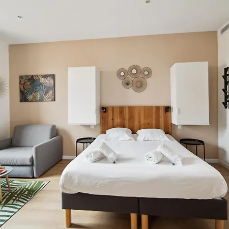 Apartmán Chic - Climatise - 2 Pas Du Port - Place Aux Herbes *
